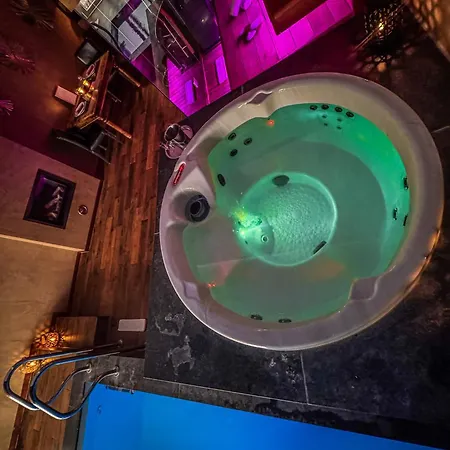 Clos Des Thermes-zanzibar Liege