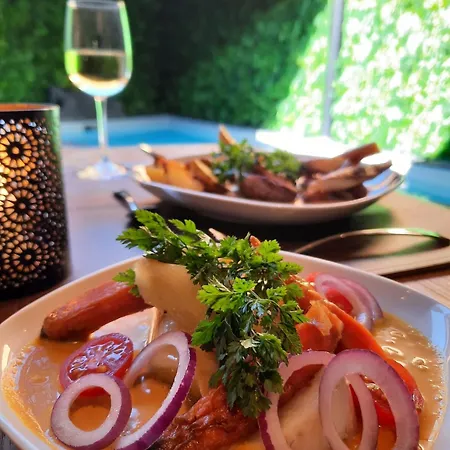 Clos Des Thermes-zanzibar Hotel *